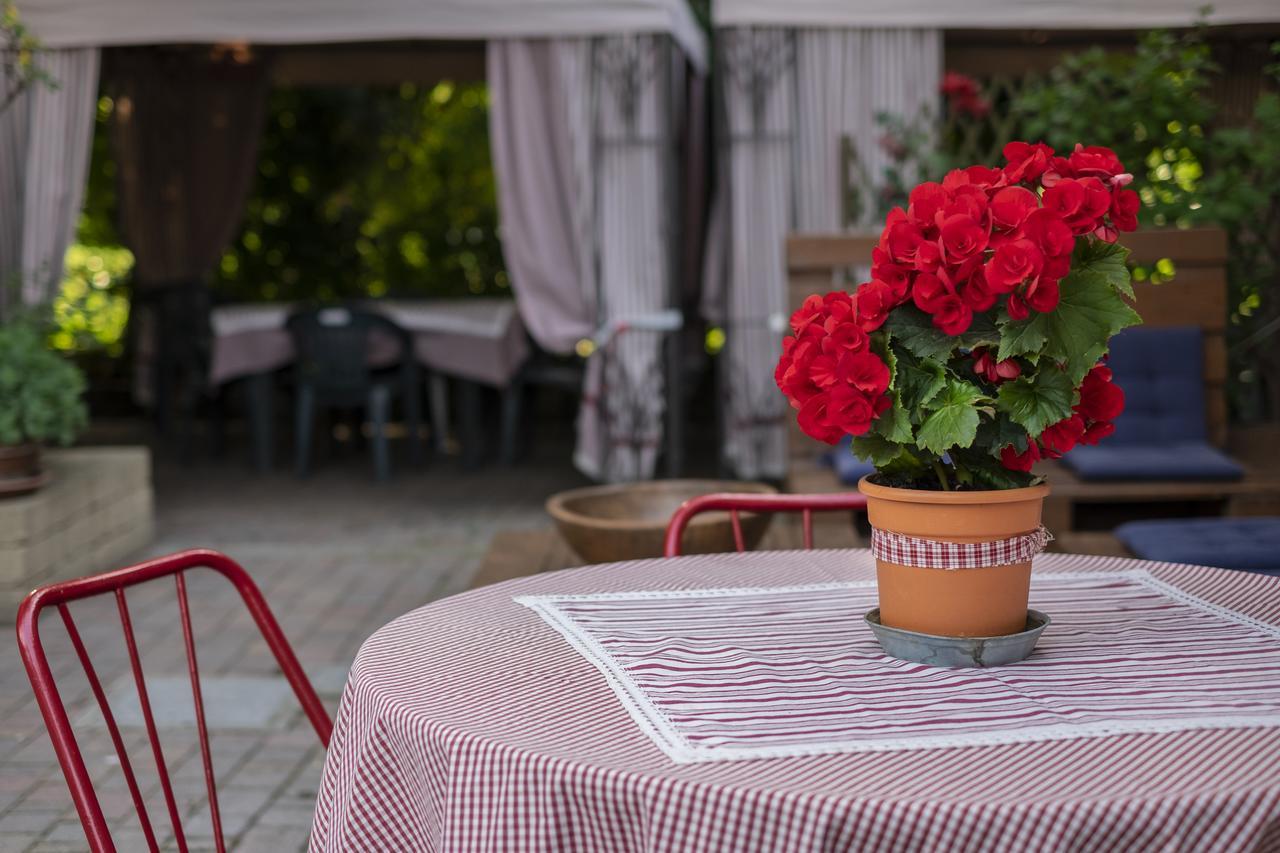 Ai Due Pini B&B Pescantina Exteriör bild